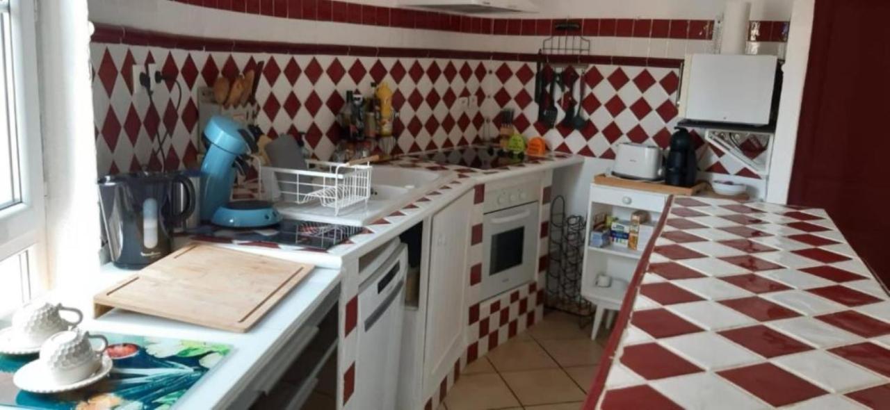 Duplex De Charme Avec Terrasse Au Coeur Du Village Lorgues Dış mekan fotoğraf