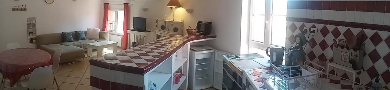 Duplex De Charme Avec Terrasse Au Coeur Du Village Lorgues Dış mekan fotoğraf