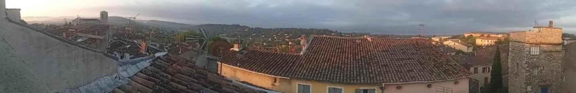 Duplex De Charme Avec Terrasse Au Coeur Du Village Lorgues Dış mekan fotoğraf